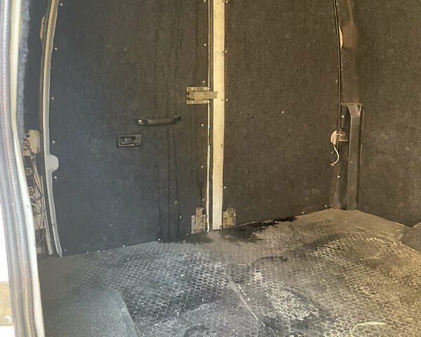 ГАЗ 2752 Соболь 2004 в Краснокутске на Automoto.ua Белый ГАЗ 2752 Соболь, объемом двигателя 2.14 л и пробегом 240 тыс. км за 2900 $, фото 1 на Automoto.ua