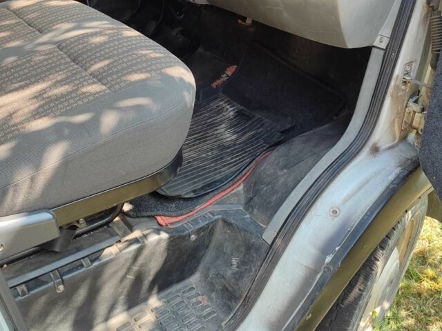 ГАЗ 2752 Соболь 2007 в Коростене на Automoto.ua Белый ГАЗ 2752 Соболь, объемом двигателя 2.5 л и пробегом 52 тыс. км за 3000 $, фото 12 на Automoto.ua