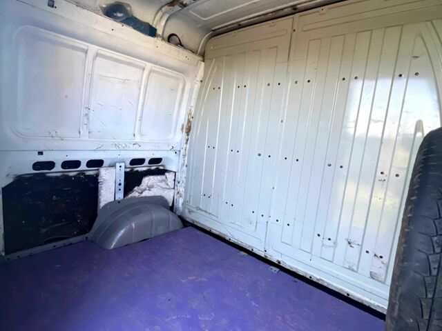 Белый ГАЗ 2752 Соболь, объемом двигателя 2.5 л и пробегом 230 тыс. км за 2600 $, фото 12 на Automoto.ua