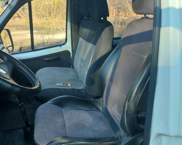 Білий ГАЗ 2752 Соболь, об'ємом двигуна 2.46 л та пробігом 240 тис. км за 2200 $, фото 3 на Automoto.ua