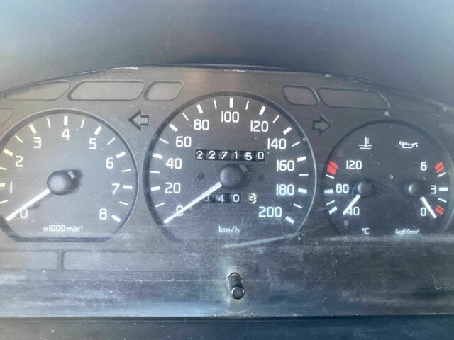 Белый ГАЗ 2752 Соболь, объемом двигателя 2.5 л и пробегом 230 тыс. км за 2600 $, фото 13 на Automoto.ua