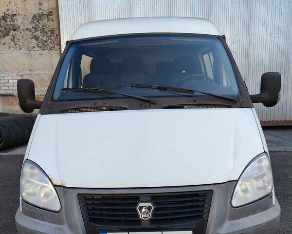 Белый ГАЗ 2752 Соболь, объемом двигателя 2.78 л и пробегом 172 тыс. км за 5500 $, фото 3 на Automoto.ua