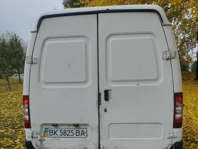 Белый ГАЗ 2752 Соболь, объемом двигателя 2.3 л и пробегом 150 тыс. км за 1300 $, фото 3 на Automoto.ua