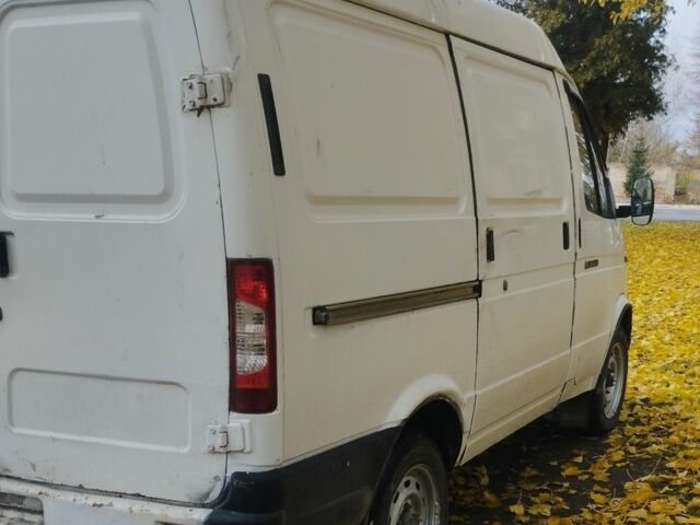 Белый ГАЗ 2752 Соболь, объемом двигателя 2.3 л и пробегом 150 тыс. км за 1300 $, фото 2 на Automoto.ua