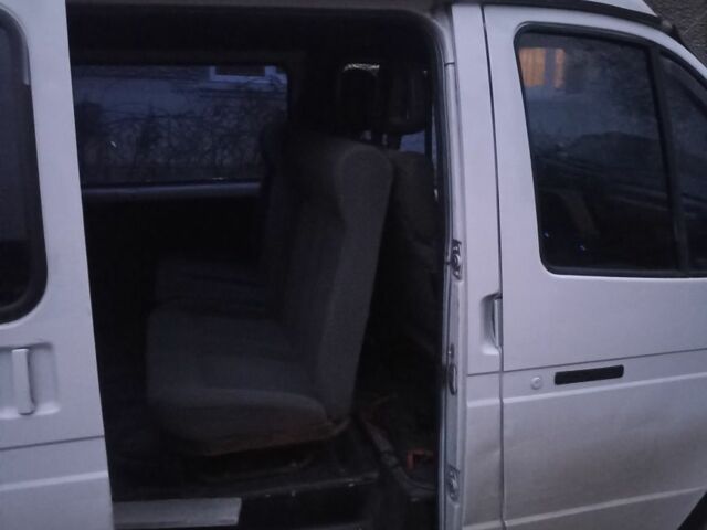 Белый ГАЗ 2752 Соболь, объемом двигателя 2.3 л и пробегом 89 тыс. км за 2400 $, фото 5 на Automoto.ua