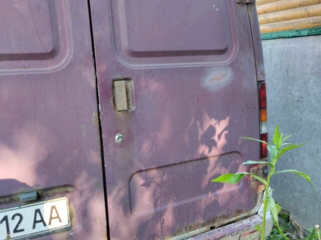 Красный ГАЗ 2752 Соболь, объемом двигателя 2.3 л и пробегом 2 тыс. км за 239 $, фото 3 на Automoto.ua