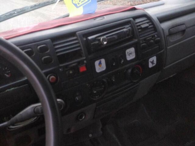 ГАЗ 2752 Соболь 2004 в Народичах на Automoto.ua Красный ГАЗ 2752 Соболь, объемом двигателя 0 л и пробегом 175 тыс. км за 1449 $, фото 7 на Automoto.ua