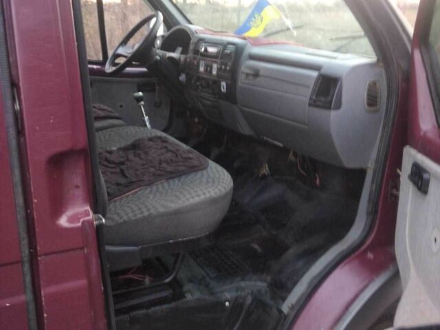 ГАЗ 2752 Соболь 2004 в Народичах на Automoto.ua Красный ГАЗ 2752 Соболь, объемом двигателя 0 л и пробегом 175 тыс. км за 1449 $, фото 5 на Automoto.ua