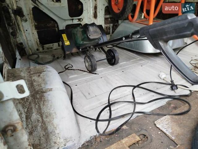Сірий ГАЗ 2752 Соболь, об'ємом двигуна 2.3 л та пробігом 72 тис. км за 1600 $, фото 11 на Automoto.ua