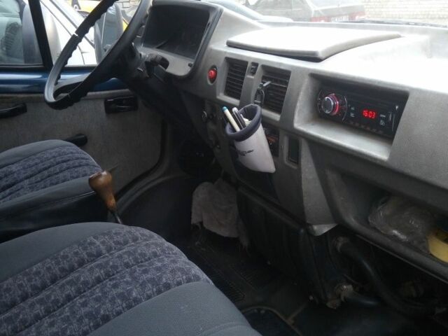 Синій ГАЗ 2752 Соболь, об'ємом двигуна 2.9 л та пробігом 105 тис. км за 2200 $, фото 2 на Automoto.ua