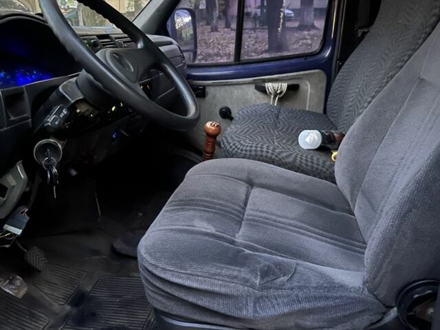 ГАЗ 2752 Соболь 2003 у Вышгороде на Automoto.ua Синій ГАЗ 2752 Соболь, об'ємом двигуна 0 л та пробігом 1000 тис. км за 1499 $, фото 3 на Automoto.ua