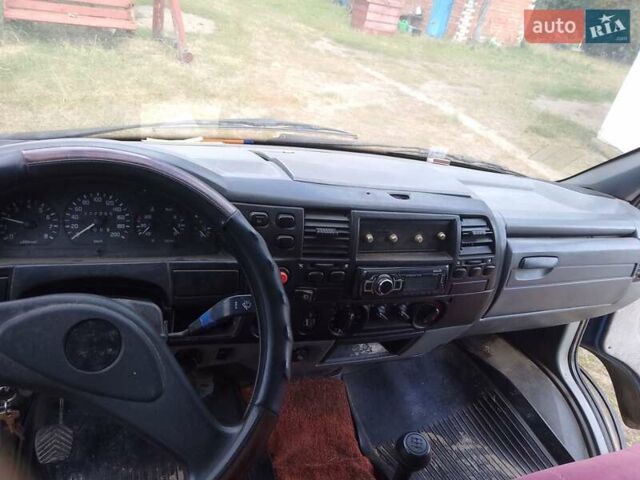Синий ГАЗ 2752 Соболь, объемом двигателя 2.3 л и пробегом 257 тыс. км за 1500 $, фото 5 на Automoto.ua
