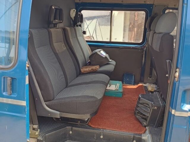 Синий ГАЗ 2752 Соболь, объемом двигателя 2.5 л и пробегом 170 тыс. км за 1500 $, фото 10 на Automoto.ua
