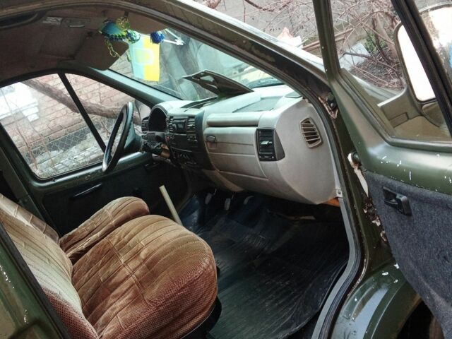 Зелений ГАЗ 2752 Соболь, об'ємом двигуна 2.7 л та пробігом 130 тис. км за 1360 $, фото 11 на Automoto.ua