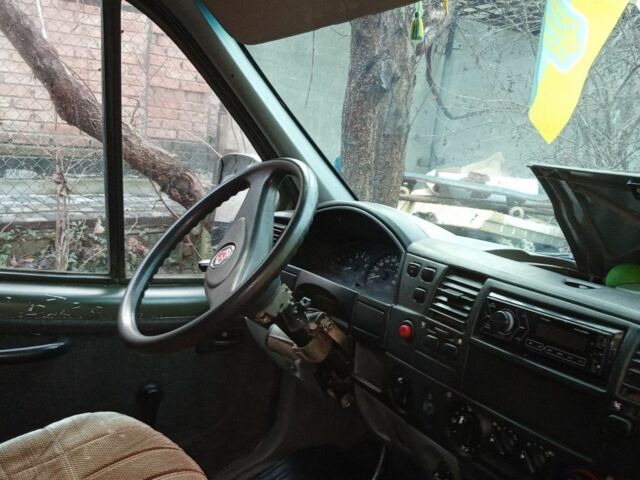 Зелений ГАЗ 2752 Соболь, об'ємом двигуна 2.7 л та пробігом 130 тис. км за 1360 $, фото 10 на Automoto.ua