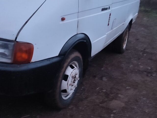 Білий ГАЗ 2818 Газель, об'ємом двигуна 2 л та пробігом 300 тис. км за 1926 $, фото 3 на Automoto.ua