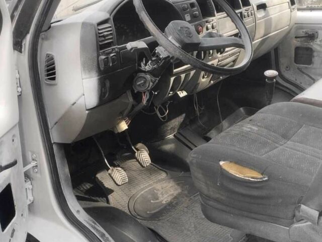 Белый ГАЗ 2818 Газель, объемом двигателя 2.4 л и пробегом 259 тыс. км за 1800 $, фото 2 на Automoto.ua