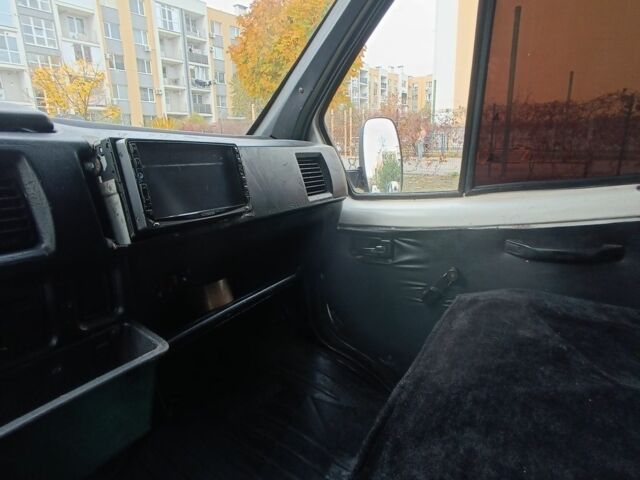 Білий ГАЗ 2818 Газель, об'ємом двигуна 2.4 л та пробігом 100 тис. км за 1543 $, фото 5 на Automoto.ua