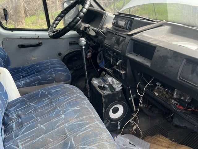 Серый ГАЗ 2818 Газель, объемом двигателя 2.4 л и пробегом 100 тыс. км за 900 $, фото 4 на Automoto.ua