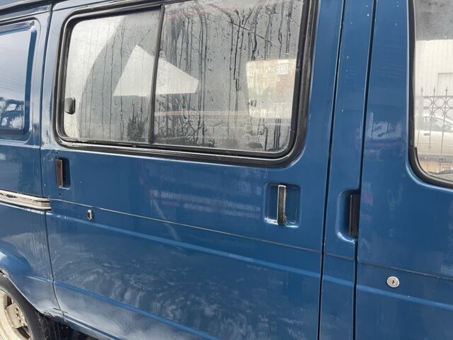Синий ГАЗ 2818 Газель, объемом двигателя 0 л и пробегом 250 тыс. км за 1499 $, фото 3 на Automoto.ua