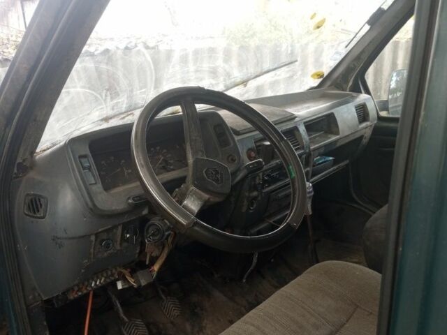ГАЗ 2818 Газель 2001 в Харькове на Automoto.ua Зеленый ГАЗ 2818 Газель, объемом двигателя 2 л и пробегом 350 тыс. км за 11000 $, фото 6 на Automoto.ua