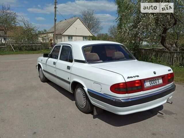 Белый ГАЗ 31010, объемом двигателя 2.3 л и пробегом 70 тыс. км за 2600 $, фото 5 на Automoto.ua
