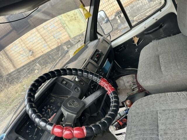 Белый ГАЗ 3102 Волга, объемом двигателя 2.9 л и пробегом 224 тыс. км за 1500 $, фото 4 на Automoto.ua