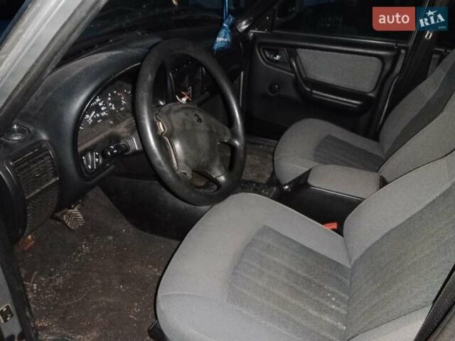 Белый ГАЗ 3102 Волга, объемом двигателя 2.45 л и пробегом 100 тыс. км за 1700 $, фото 8 на Automoto.ua