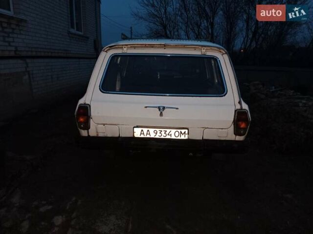 Белый ГАЗ 3102 Волга, объемом двигателя 2.45 л и пробегом 100 тыс. км за 1700 $, фото 5 на Automoto.ua