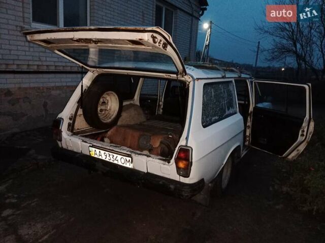Белый ГАЗ 3102 Волга, объемом двигателя 2.45 л и пробегом 100 тыс. км за 1700 $, фото 1 на Automoto.ua