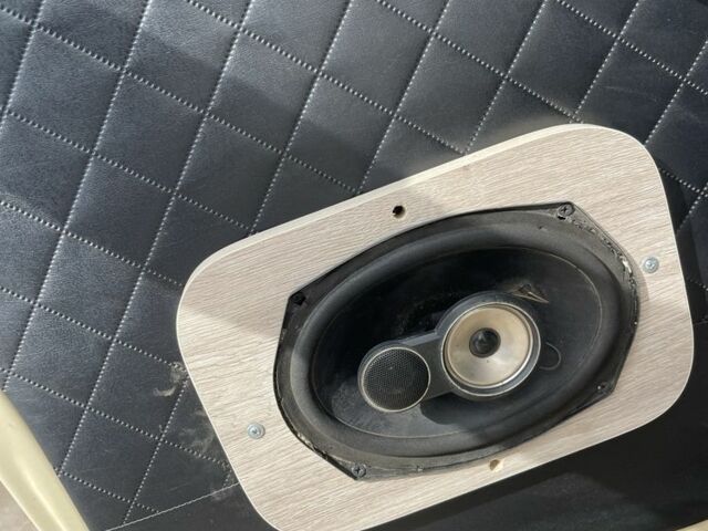 Бежевый ГАЗ 3102 Волга, объемом двигателя 2.9 л и пробегом 100 тыс. км за 1500 $, фото 5 на Automoto.ua