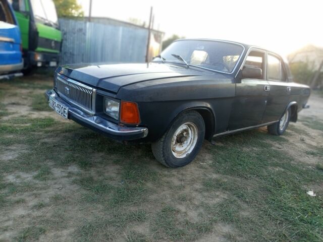 Черный ГАЗ 3102 Волга, объемом двигателя 2 л и пробегом 222 тыс. км за 999 $, фото 4 на Automoto.ua