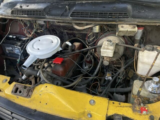 Желтый ГАЗ 3102 Волга, объемом двигателя 0 л и пробегом 100 тыс. км за 1500 $, фото 6 на Automoto.ua