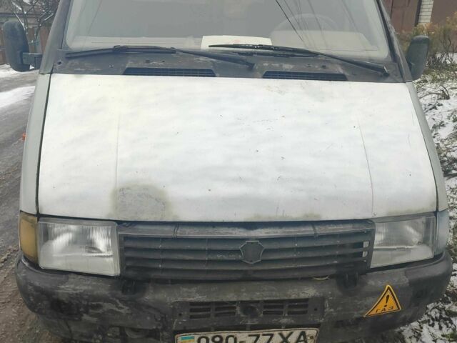 Серый ГАЗ 3102 Волга, объемом двигателя 2.45 л и пробегом 180 тыс. км за 1000 $, фото 2 на Automoto.ua