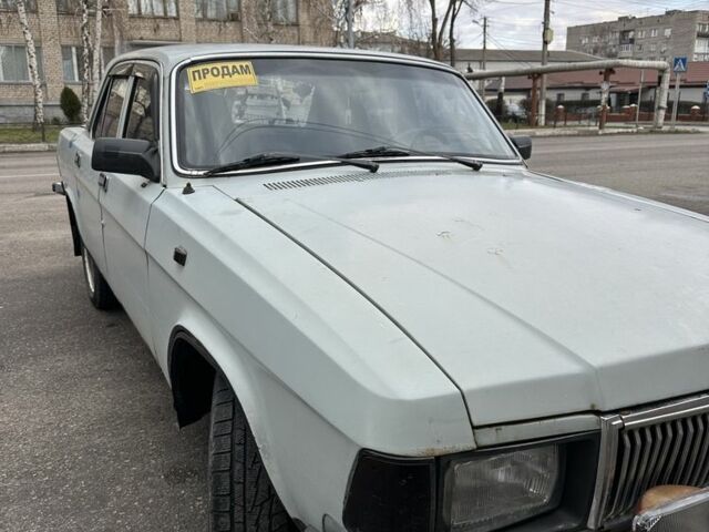Серый ГАЗ 3102 Волга, объемом двигателя 2.45 л и пробегом 169 тыс. км за 800 $, фото 1 на Automoto.ua