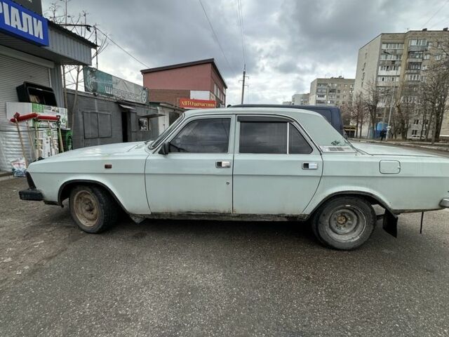 Серый ГАЗ 3102 Волга, объемом двигателя 2.45 л и пробегом 169 тыс. км за 800 $, фото 3 на Automoto.ua