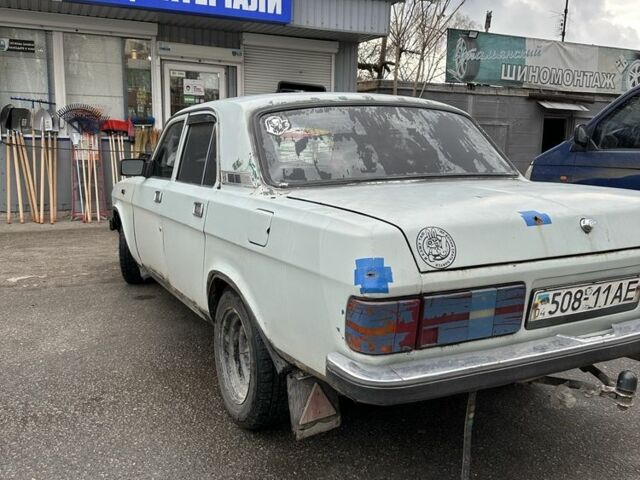 Серый ГАЗ 3102 Волга, объемом двигателя 2.45 л и пробегом 169 тыс. км за 800 $, фото 6 на Automoto.ua