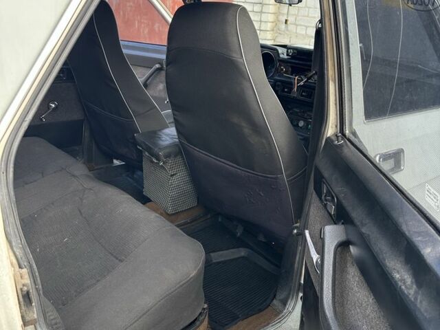 Серый ГАЗ 3102 Волга, объемом двигателя 2.45 л и пробегом 169 тыс. км за 800 $, фото 10 на Automoto.ua