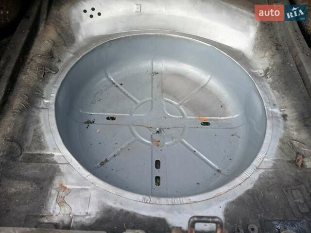 Серый ГАЗ 3102 Волга, объемом двигателя 0 л и пробегом 10 тыс. км за 6500 $, фото 4 на Automoto.ua