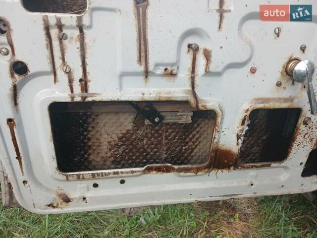 Серый ГАЗ 3102 Волга, объемом двигателя 0 л и пробегом 10 тыс. км за 6500 $, фото 12 на Automoto.ua