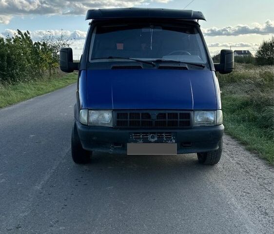 Синий ГАЗ 3102 Волга, объемом двигателя 0 л и пробегом 20 тыс. км за 1350 $, фото 3 на Automoto.ua