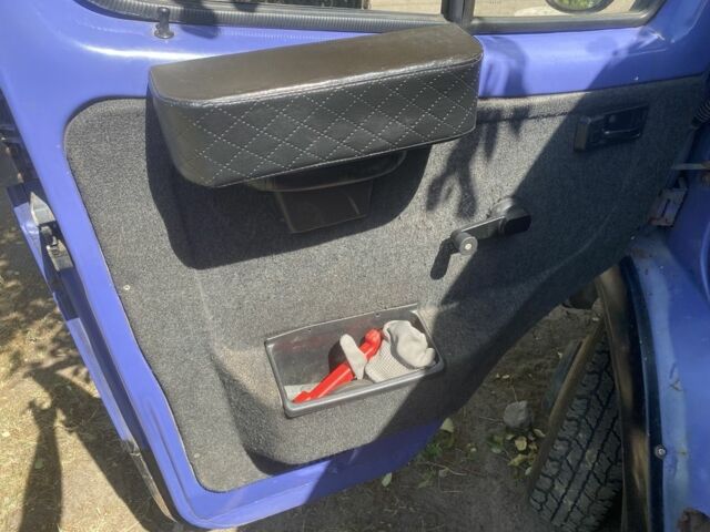 ГАЗ 3102 Волга 2007 в Днепре (Днепропетровске) на Automoto.ua Синий ГАЗ 3102 Волга, объемом двигателя 0 л и пробегом 400 тыс. км за 2050 $, фото 4 на Automoto.ua