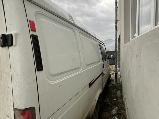 Белый ГАЗ 31029 Волга, объемом двигателя 2.5 л и пробегом 400 тыс. км за 1100 $, фото 7 на Automoto.ua