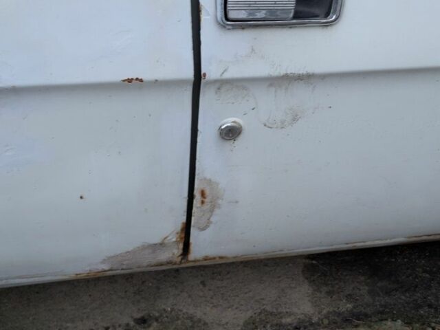 Білий ГАЗ 31029 Волга, об'ємом двигуна 2.5 л та пробігом 250 тис. км за 500 $, фото 3 на Automoto.ua