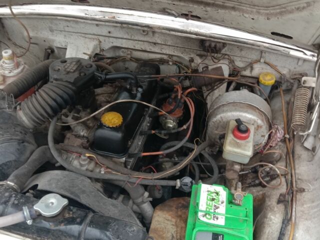 Белый ГАЗ 31029 Волга, объемом двигателя 2.3 л и пробегом 295 тыс. км за 594 $, фото 5 на Automoto.ua