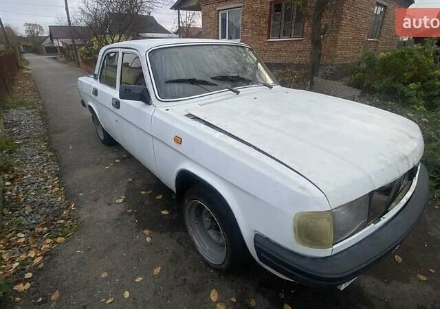 Белый ГАЗ 31029 Волга, объемом двигателя 2.4 л и пробегом 444 тыс. км за 299 $, фото 5 на Automoto.ua