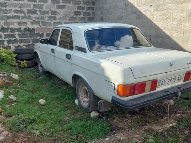 Белый ГАЗ 31029 Волга, объемом двигателя 2.5 л и пробегом 300 тыс. км за 168 $, фото 1 на Automoto.ua