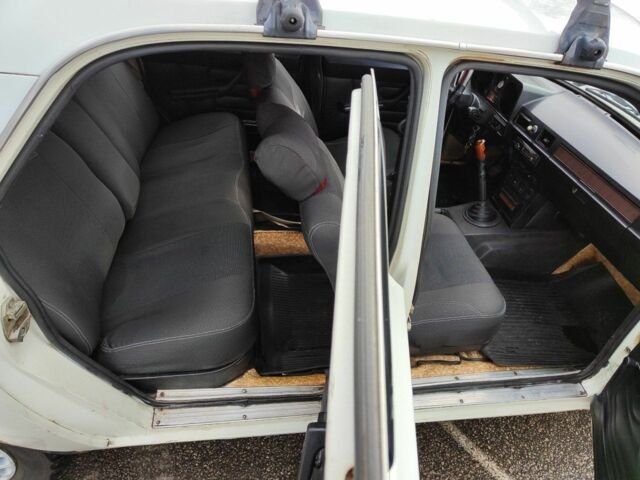 Білий ГАЗ 31029 Волга, об'ємом двигуна 2.4 л та пробігом 170 тис. км за 900 $, фото 4 на Automoto.ua