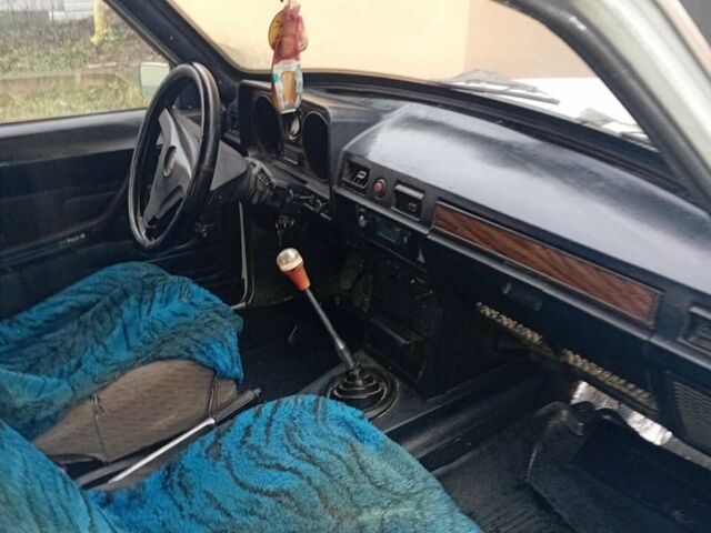 Белый ГАЗ 31029 Волга, объемом двигателя 2.4 л и пробегом 108 тыс. км за 550 $, фото 4 на Automoto.ua