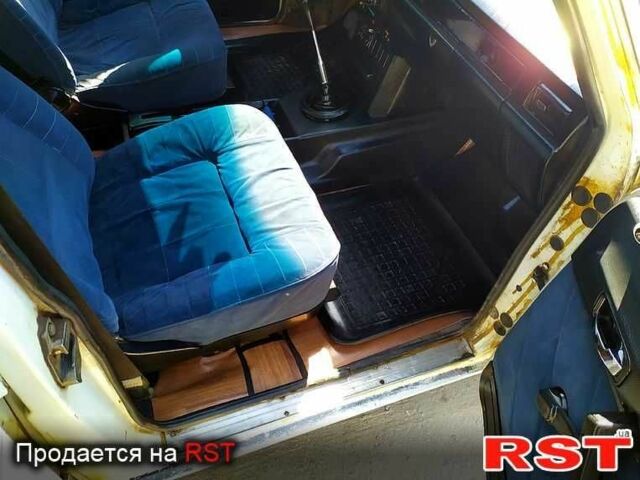 Белый ГАЗ 31029 Волга, объемом двигателя 2 л и пробегом 100 тыс. км за 2100 $, фото 3 на Automoto.ua